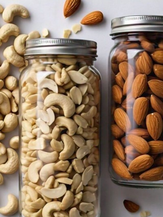 काजू-बादाम कब हो जाते हैं खराब? खरीदने और खाने से पहले जान लें