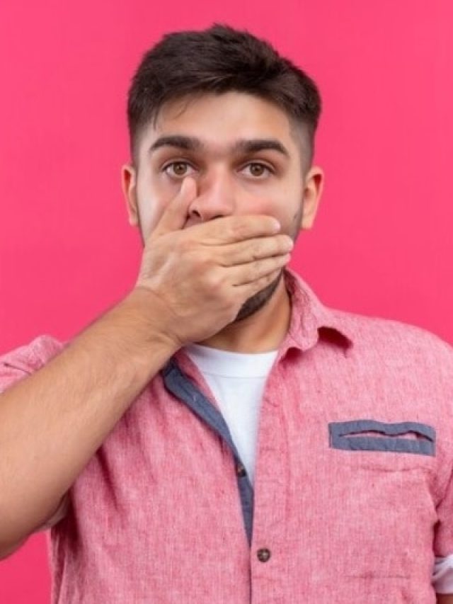 किस विटामिन की कमी से मुंह से आती है बदबू? जानिए