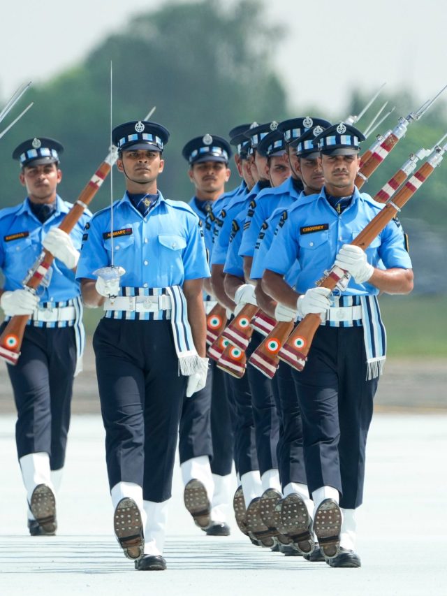 एक-दो नहीं, इन तरीकों से ज्वॉइन कर सकते हैं एयर फोर्स