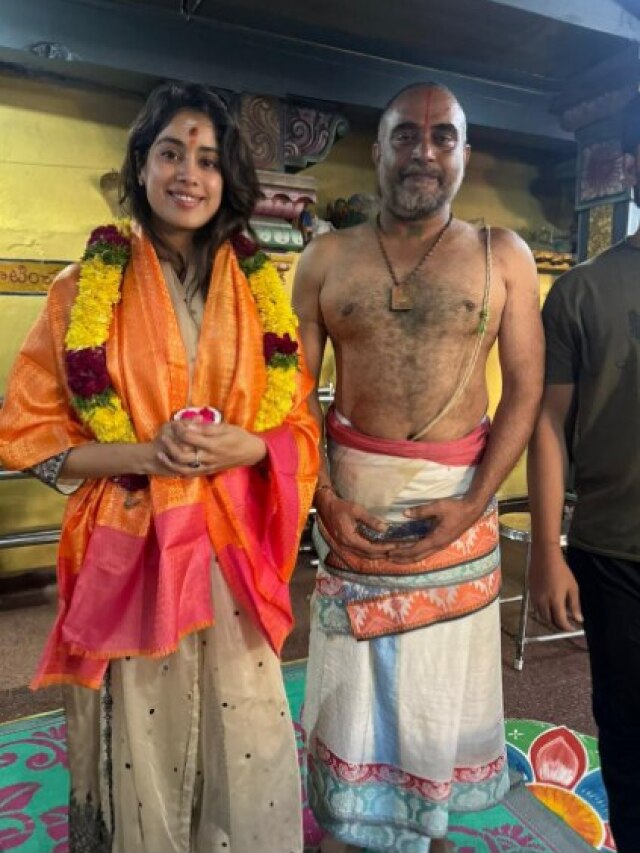 गले में माला-माथे पर टीका, जाह्नवी कपूर ने की इस मंदिर में महापूजा, क्या है वजह?