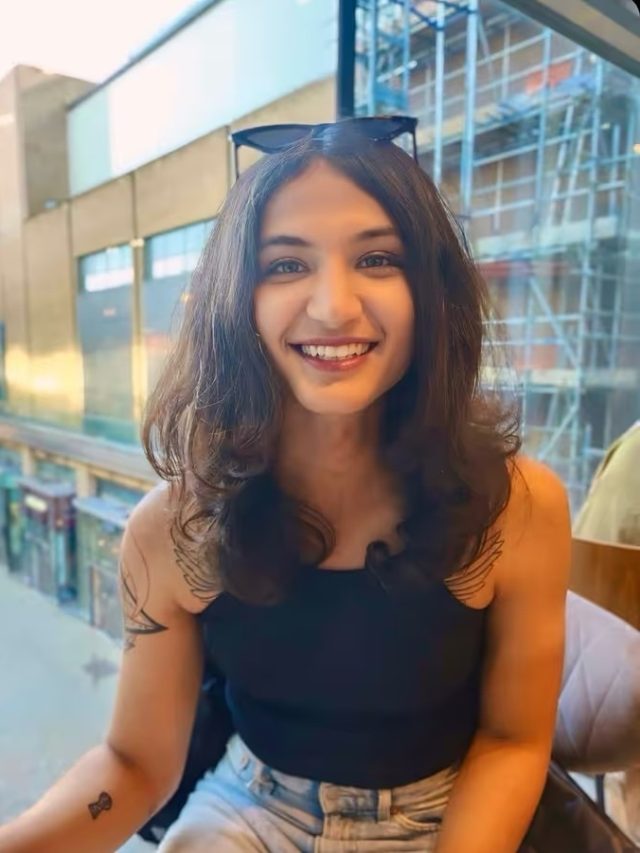 ইনি প্রাক্তন ক্রিকেটার সঞ্জয় বাঙ্গারের ছেলে! লিঙ্গ বদলে হলেন মেয়ে