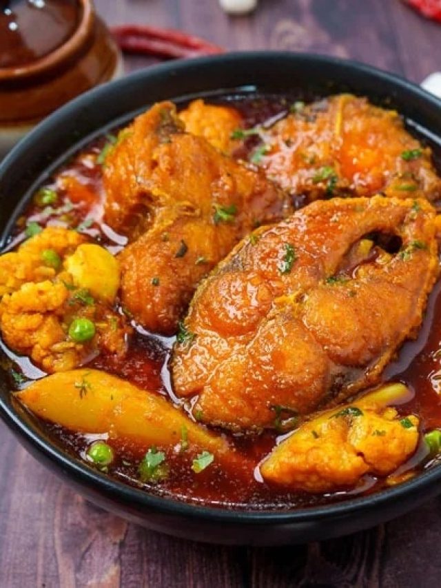 ধোঁয়া ওঠা ভাতের সঙ্গে সেরা রেসিপি, এমন মাছের ঝোলে শীত জাঁকিয়ে নামে