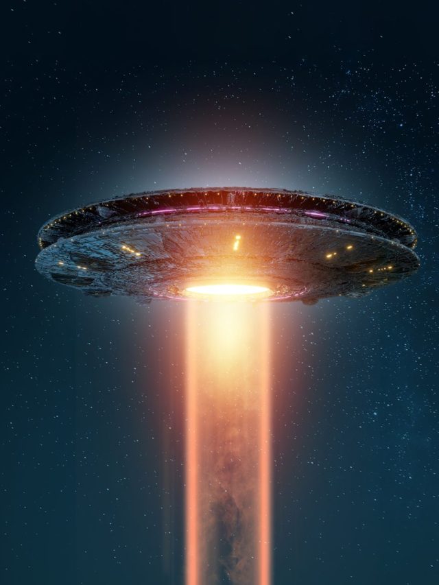 'Secret alien ships': New paper suggests intelligent beings could be steering the fastest stars