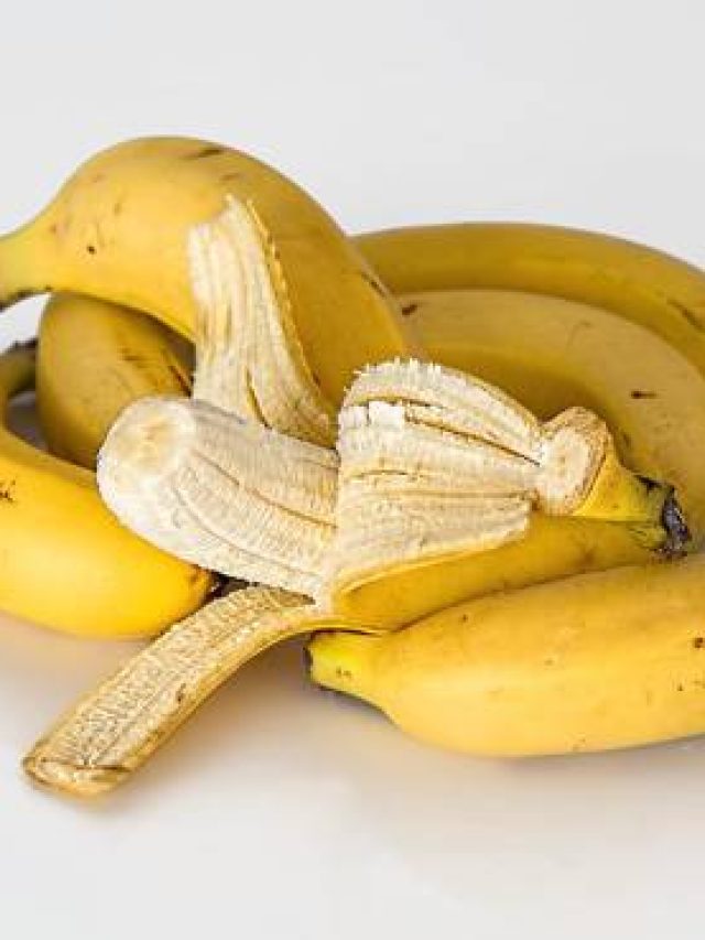 কলার গায়ে লেগে থাকা সুতো বা আঁশ পেটে গেলে এসব হয়, খাওয়ার আগে জানুন