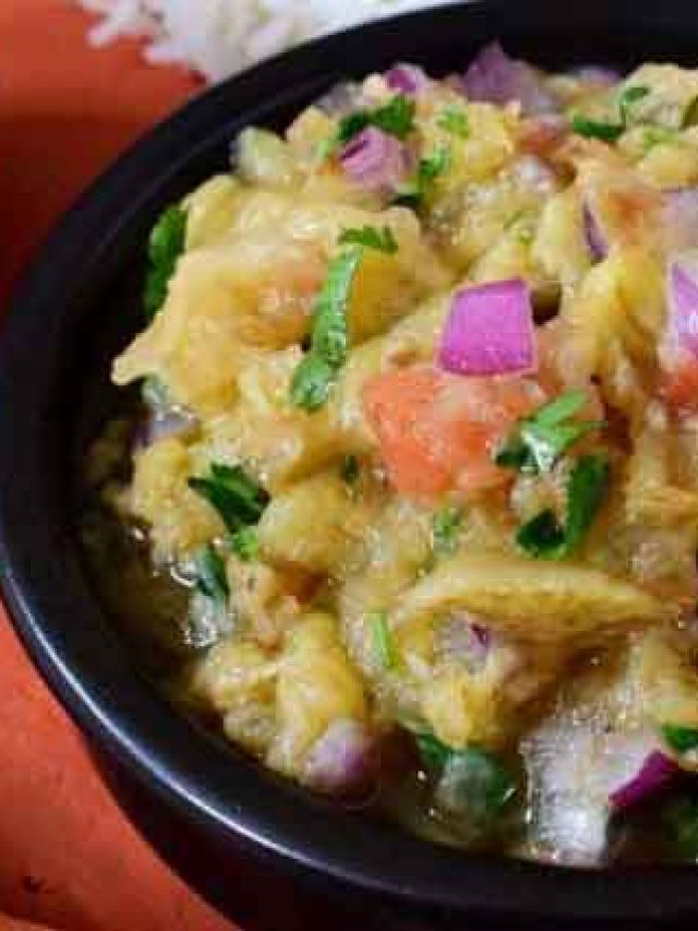 শীতের সবুজ বেগুন দিয়ে বাঙালির বেগুন পোড়া, রুটি দিয়ে তোফা