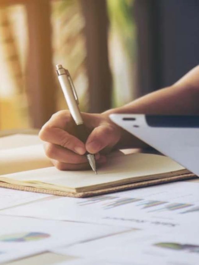 बोर्ड एग्जाम में अच्छे नंबर लाने की है टेंशन? फॉलो करें ये काम के टिप्स