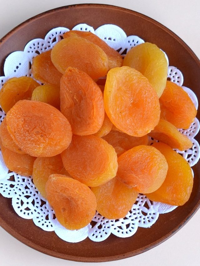 काजू-बादाम से भी पावरफुल ये ड्राई फ्रूट दिल के लिए फायदेमंद, हड्डियों में भी आएगी मजबूती