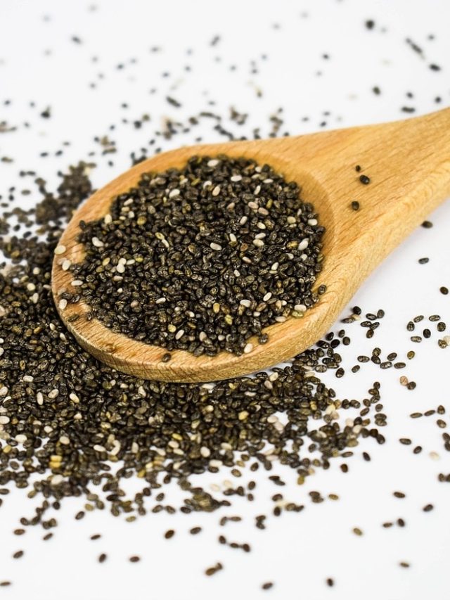 ওজন কমাতে দিনে কতটা চিয়া বীজ খাবেন? ডায়েটিশিয়ানের থেকে জানুন