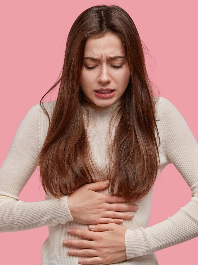 বাইরে খুব জোরে পায়খানা পেলে সেই মুহূর্তে কী করবেন? রইল সমাধান