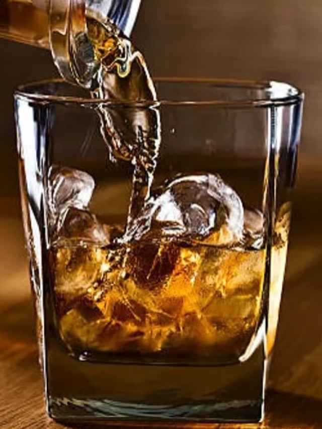 হুইস্কি শব্দের বাংলা মানে কী? প্রায় অনেকেই জানেন না