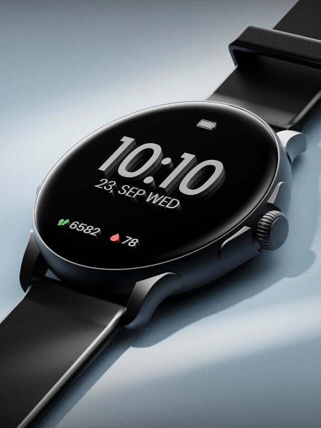 boAt Lunar Oasis: A solid circular face smartwatch