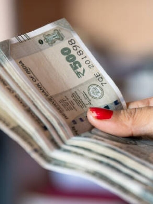 घर में ये छोटी सी गलती आदमी को बना देती है कर्जदार, तुरंत सुधार लें