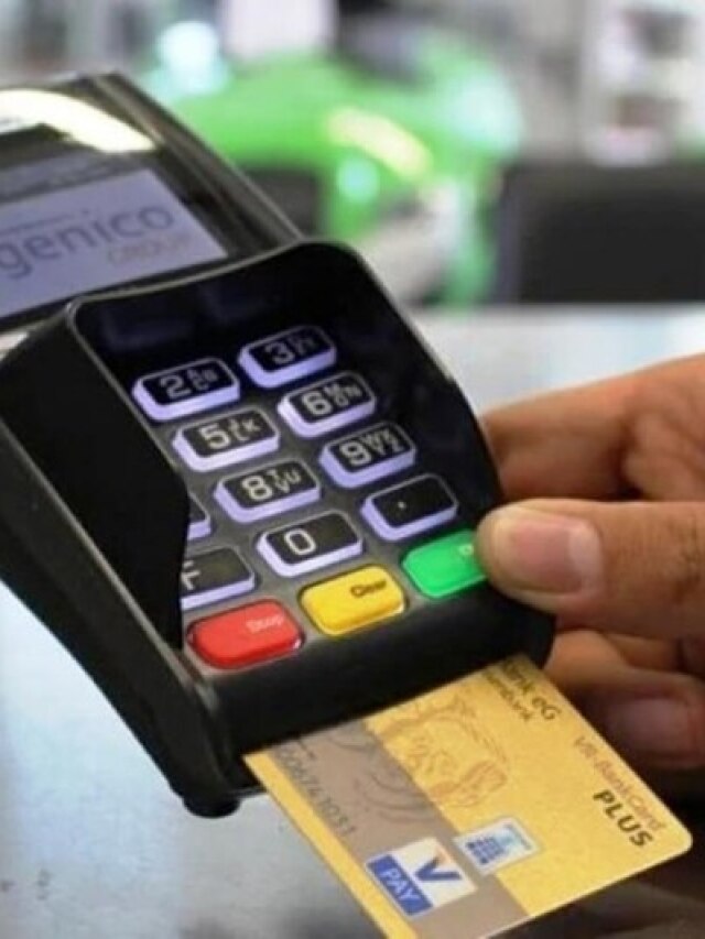 क्या आपके पास भी क्रेडिट कार्ड? 1 दिसंबर से हो रहा ये बड़ा बदलाव