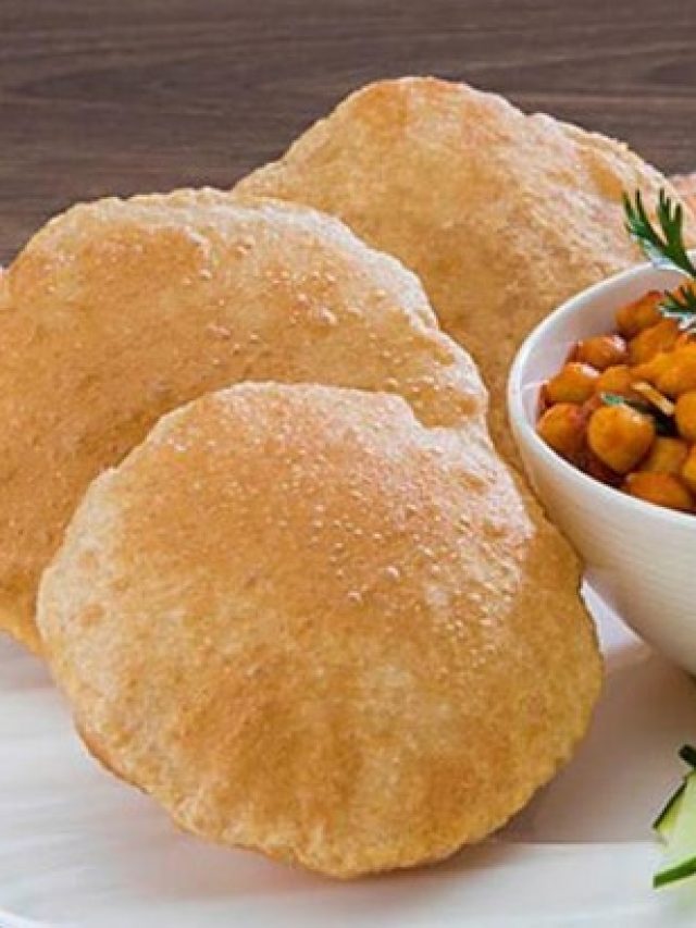 ফুলকো লুচিকে ইংরাজিতে কী বলে? বাঙালি শিক্ষিতরা হোঁচট খাচ্ছে