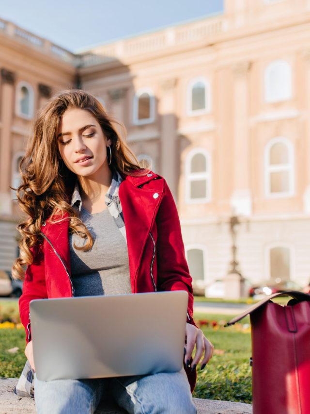 क्या है TOEFL एग्जाम? जो खोलता है विदेश में पढ़ाई का दरवाजा