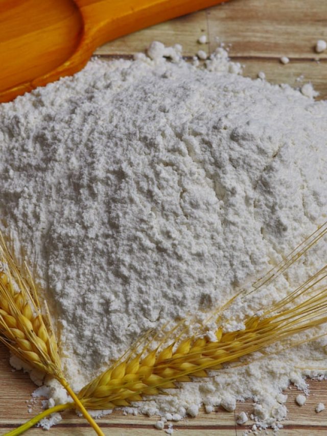 কিনে আনা আটা-ময়দাতে ভেজাল নেই তো? বুঝে নিন এই ৪ ট্রিকসে