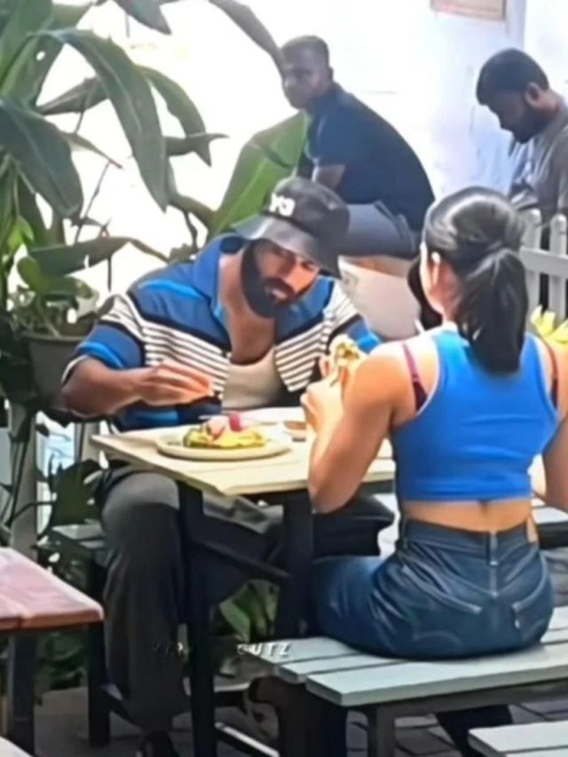 रश्मिका संग लंच डेट पर नजर आए विजय, वायरल फोटो देख खुश हुए फैंस, बोले- क्यूट