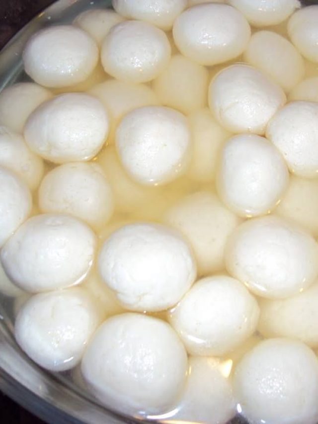 ছানা লাগবে না, ৫ টাকার মুড়িতেই হবে তুলতুলে রসগোল্লা