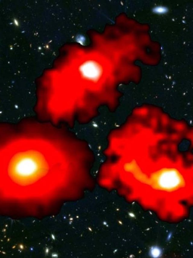 अब खुलेंगे ब्रह्मांड के नए राज! अंतरिक्ष में मिलीं 3 रहस्यमयी 'Red Monster' गैलेक्सी