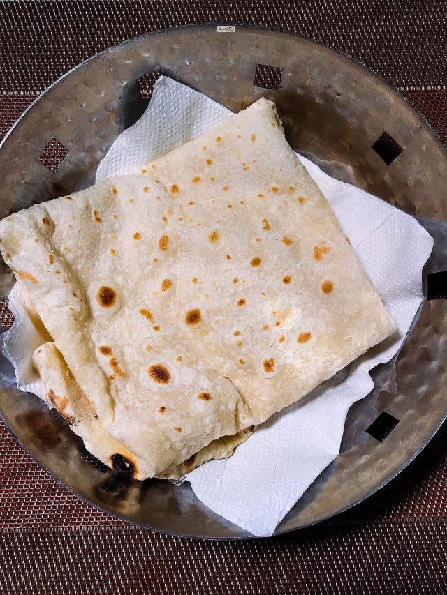 রুমালি রুটি হবে ফিনফিনে কাগজের মতো, রইল ধাবার ট্রিক