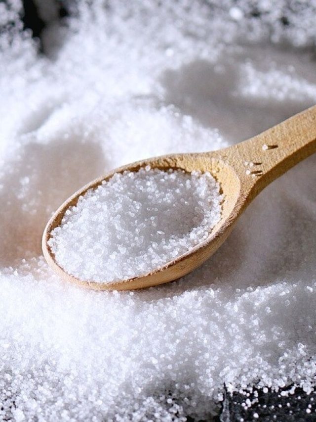 রাতে বালিশের নীচে রাখুন নুন, ভাগ্য কীভাবে বদলাবে দেখুন