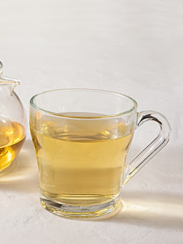 सुबह पेट नहीं होता है अच्छे से साफ, उठते ही पिएं ये पीला पानी, तुरंत मिलेगा फायदा