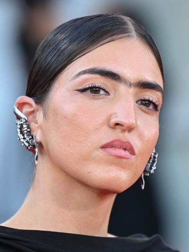 জোড়া ভ্রু শুভ নাকি অশুভ? ভাগ্য জানুন