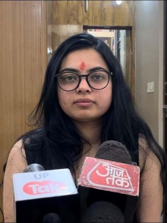 UP PCS एग्जाम क्रैक करना है? टॉपर से जानें स्ट्रैटेजी और प्रिपरेशन टिप्स