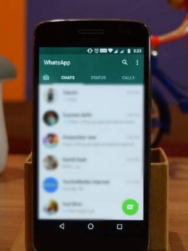 चुपके से पढ़ें दूसरों के WhatsApp Message, नहीं चलेगा किसी को पता