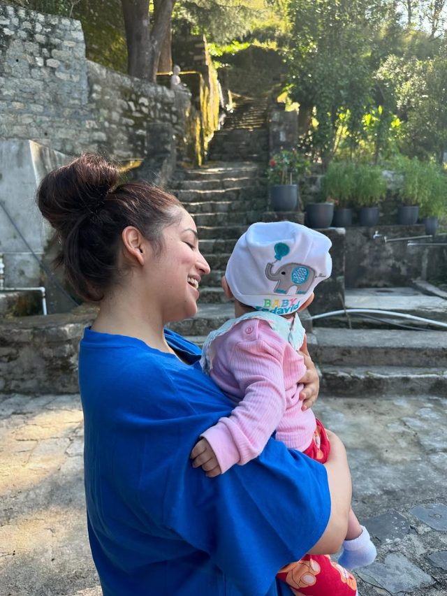 जन्म के 7 महीने बाद यामी ने दिखाई बेटे की पहली झलक, पति आदित्य ने शेयर की फोटो