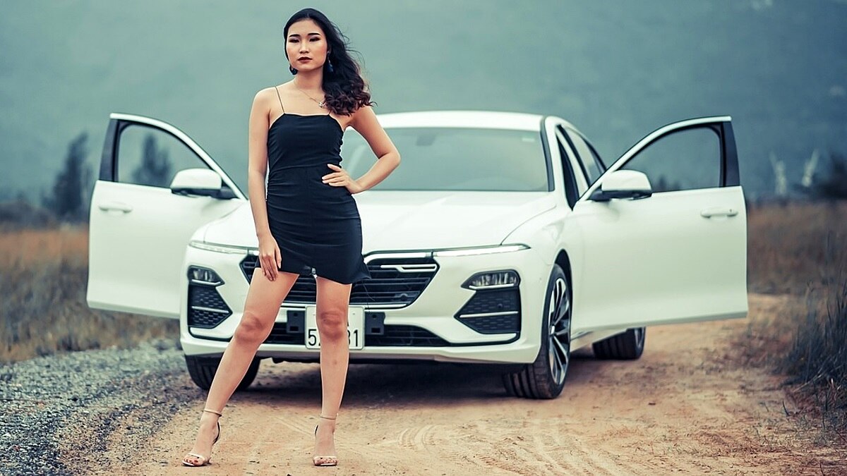 गुलजार रहा कार बाजार! इस साल लॉन्च हुए ये धांसू मॉडल, शुरुआती कीमत 5.99 लाख