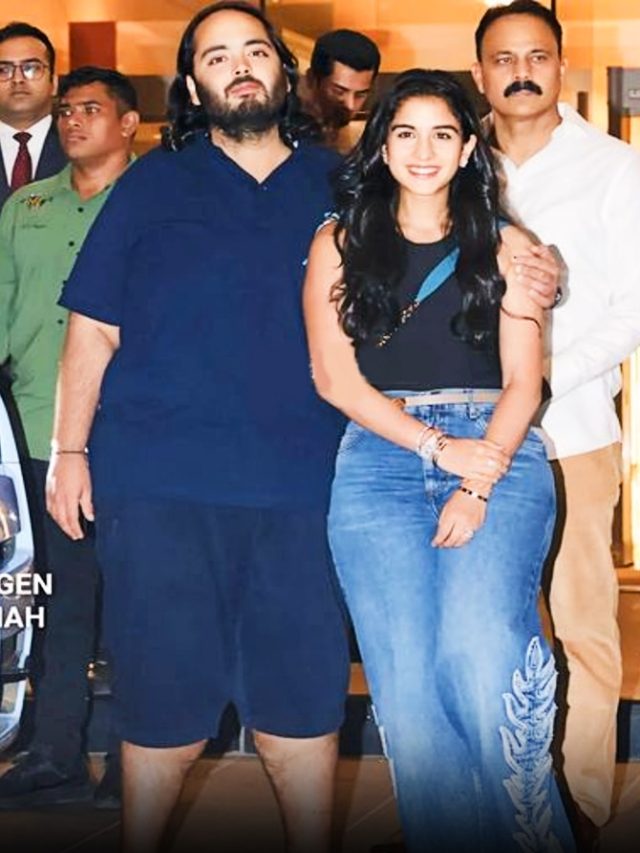 जींस-टॉप पहन डिनर करने गईं अंबानी घर की 'छोटी बहू'...पति अनंत भी दिखे साथ, Photos