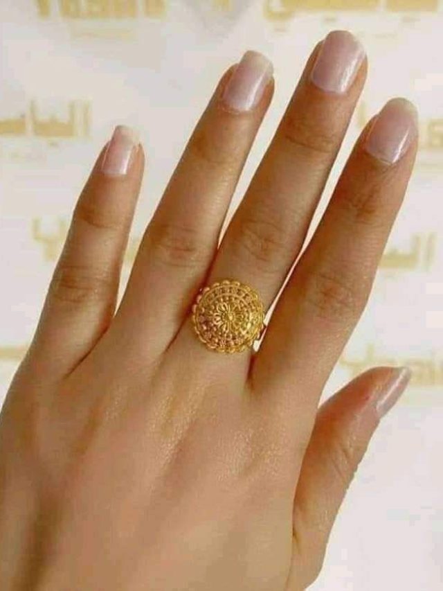 ব্যাঁকা হলেও, সোনার আংটি পরলে পাওয়া যায় এসব আশ্চর্য উপকার