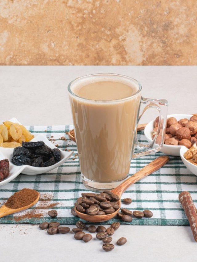 8 ड्राई फ्रूट्स से बना ये ड्रिंक बॉडी में भर देगा ताकत, दर्द से भी मिलेगा छुटकारा