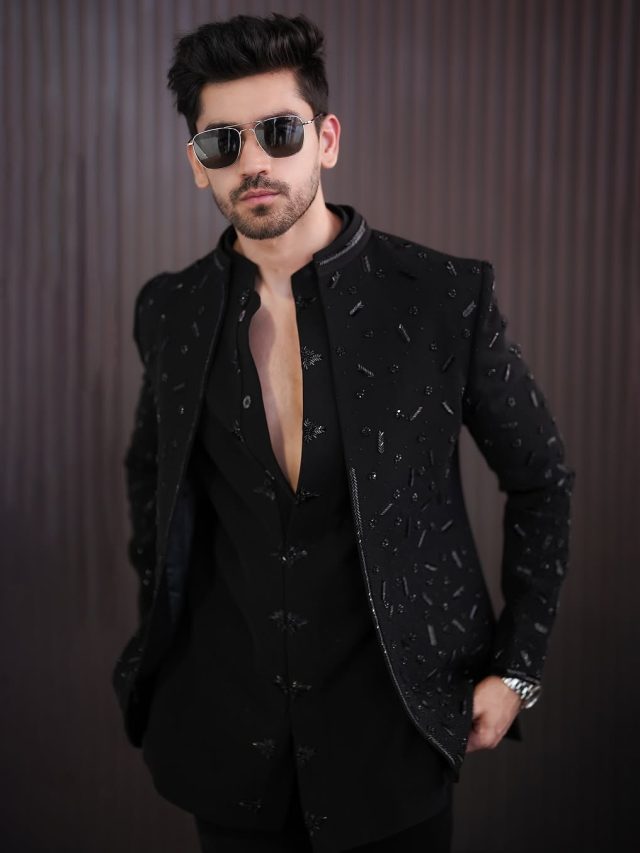 झूठा प्यार-फेक एग्रेशन के सहारे BB में आगे बढ़ रहे अविनाश! पर जीतना क्यों है नामुमकिन?