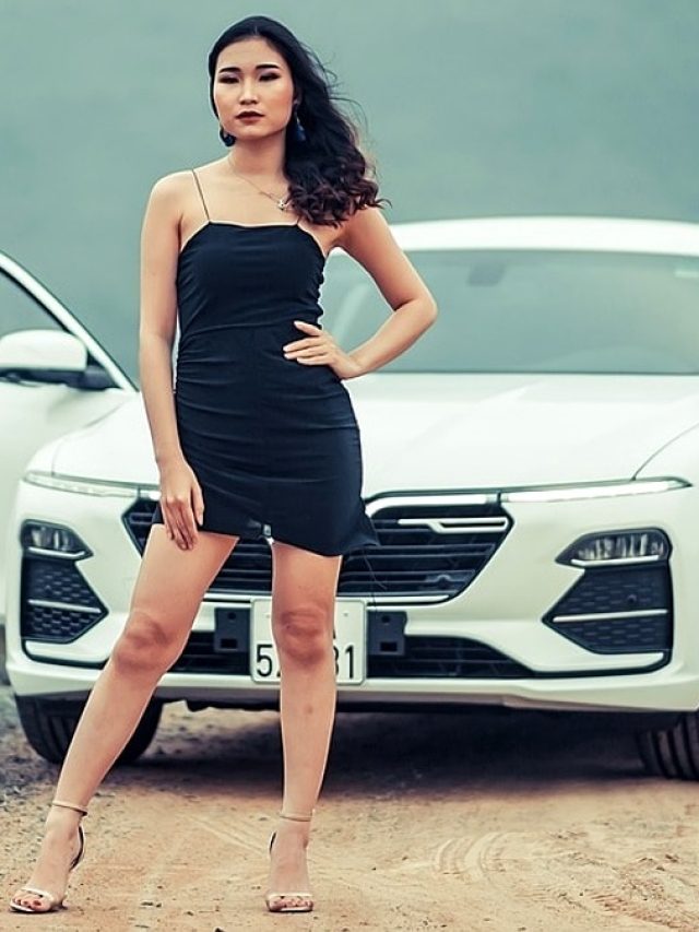 गुलजार रहा कार बाजार! इस साल लॉन्च हुए ये धांसू मॉडल, शुरुआती कीमत 5.99 लाख