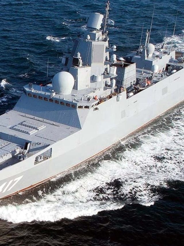 रूस से भारत के लिए रवाना हुआ नया जंगी जहाज INS Tushil... देखिए Video