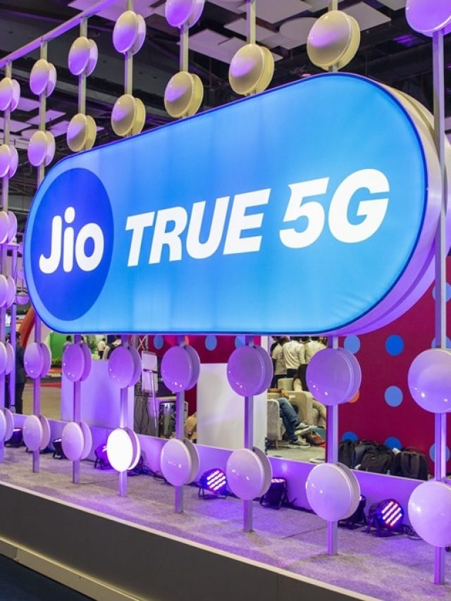 Jio का सबसे सस्ता फैमिली प्लान, इतने रुपये में चलेंगे चार SIM