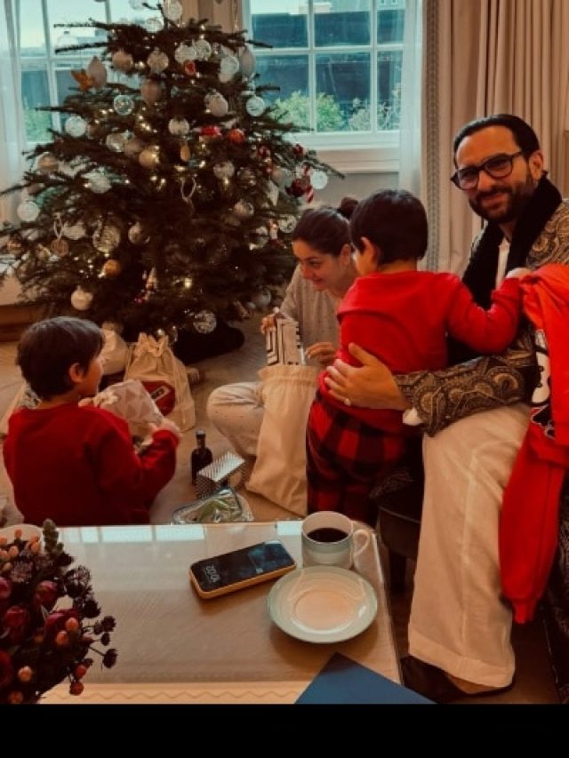 करीना के लाडलों ने क्रिसमस पर रेड आउटफिट में की ट्विनिंग, सैफ का दिखा कूल लुक