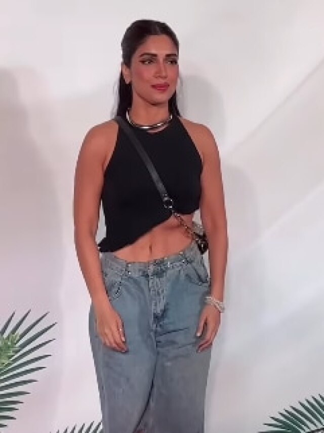 सांस अंदर खींचकर दिया पोज, शो ऑफ किए एब्स, जमकर ट्रोल हुई एक्ट्रेस