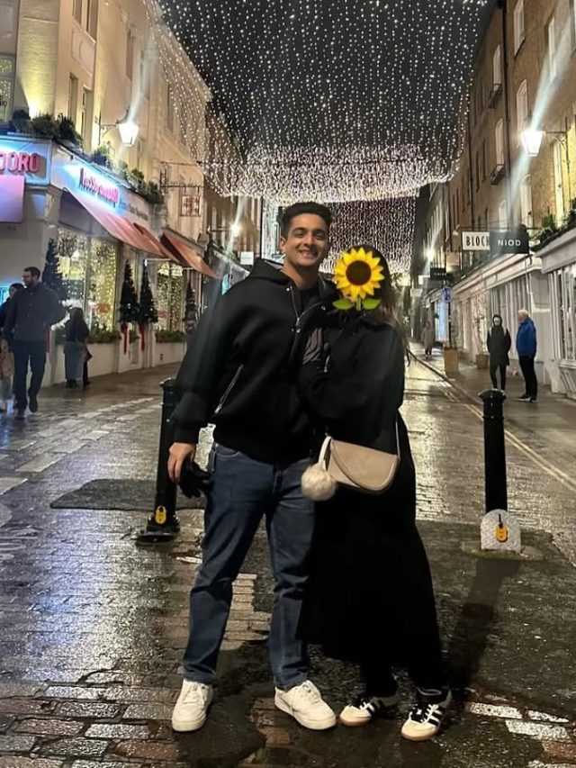 रिश्ते में करोड़पति यूट्यूबर, कौन है मिस्ट्री गर्ल? शेयर कीं रोमांटिक PHOTOS