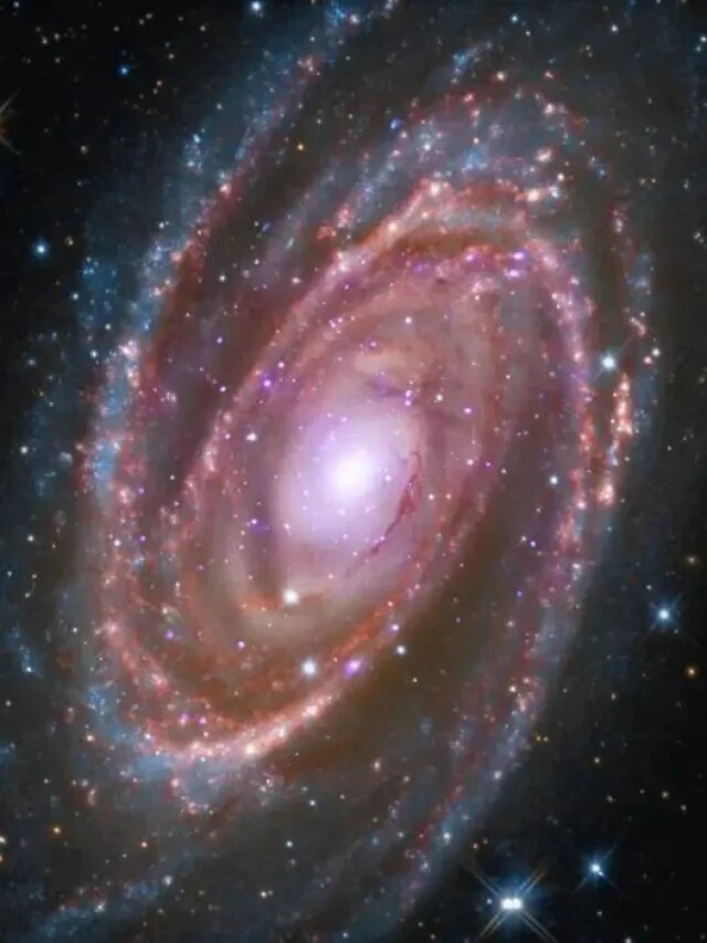 A galaxy died billions of years ago. So why is it still screaming?