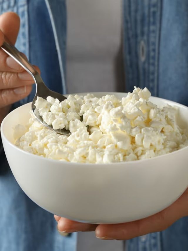 রোজ খান অল্প একটু ছানা, পালাবে এই ৫ মারাত্মক রোগ