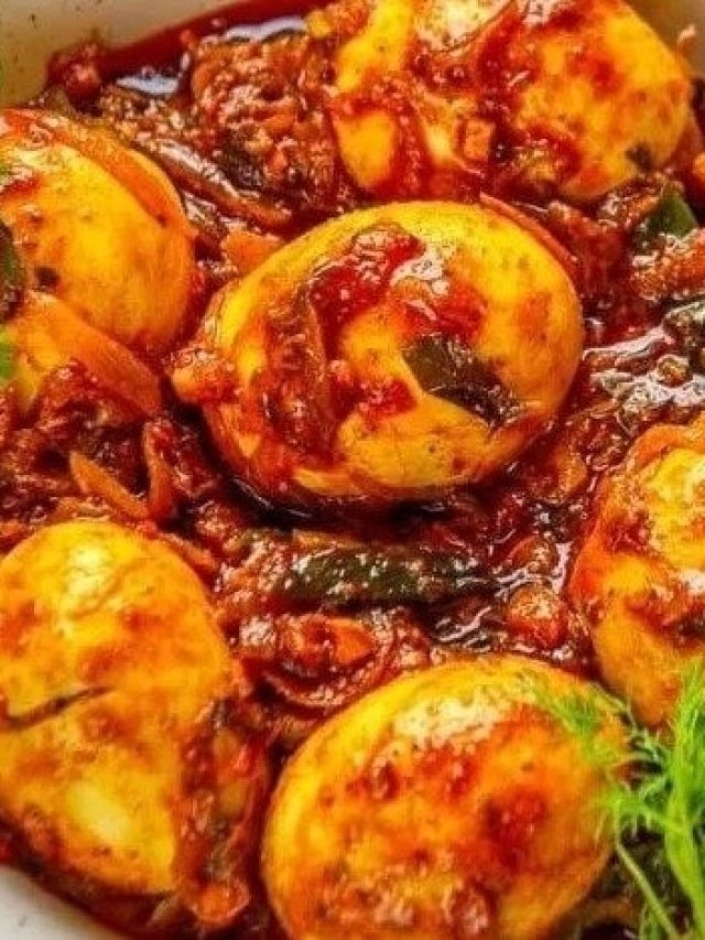 এমন ডিম কষা পেতে চাইলে এভাবে ভাজতে হবে সিদ্ধ ডিম