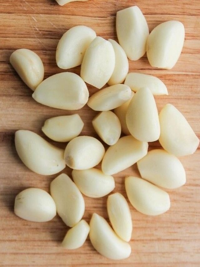 রোজ রাতে ১ কুচি রসুন রেখে দিন বালিশের নীচে, ব্যস, শুরু খেলা