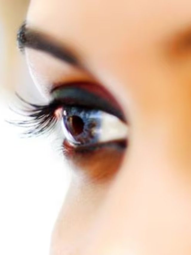 চোখের জ্যোতি হবে ঈগলের মতো, রাতে শুধু গলায় ঢালুন এই পানীয়