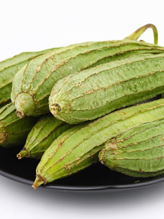 ঝিঙের ইংরেজি কী? বলতে গিয়ে অনেকেই তোতলান