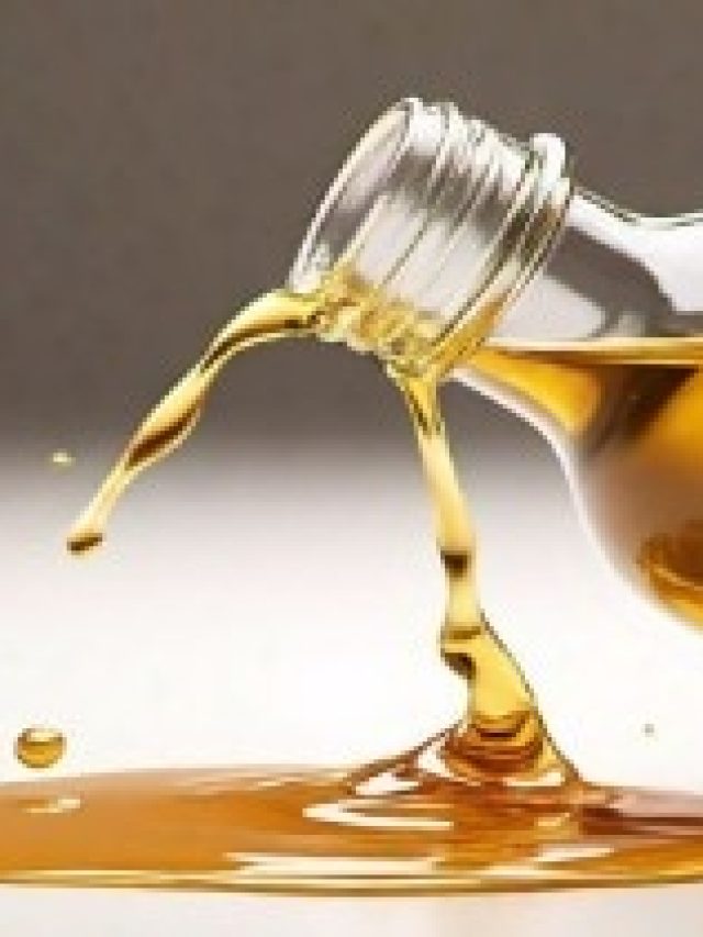 রোজ রাতে ১ ফোঁটা নারকেল তেল, যৌবন ফুলে ফেঁপে উঠবে