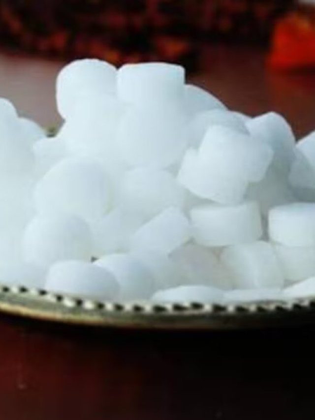 দাম্পত্যে আসবে চরম সুখ-মজা, সঙ্গে রেখে দিন ১টা কর্পূর