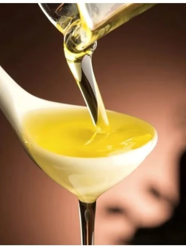 রোজ রাতে ১ ফোঁটা সর্ষের তেল, তাতেই যৌবনের খেলা